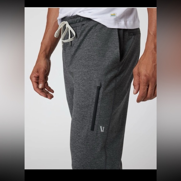Vuori Sunday Performance Jogger in Charcoal Heather size Small - Picture 4 of 12